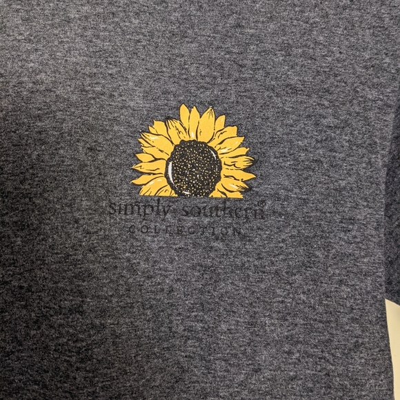 Simply Southern Scrub T-shirt NWT - Picture 5 of 6